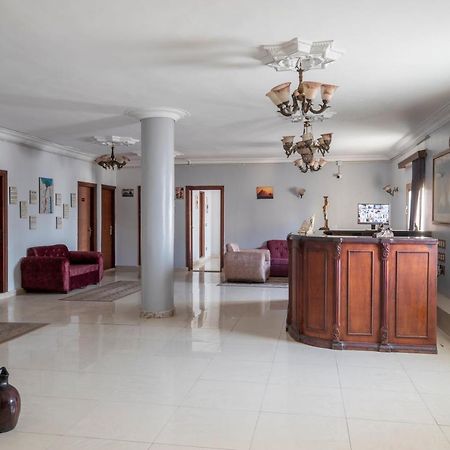 Pyramids Inn Hotel Kafrat al Jabal Bagian luar foto