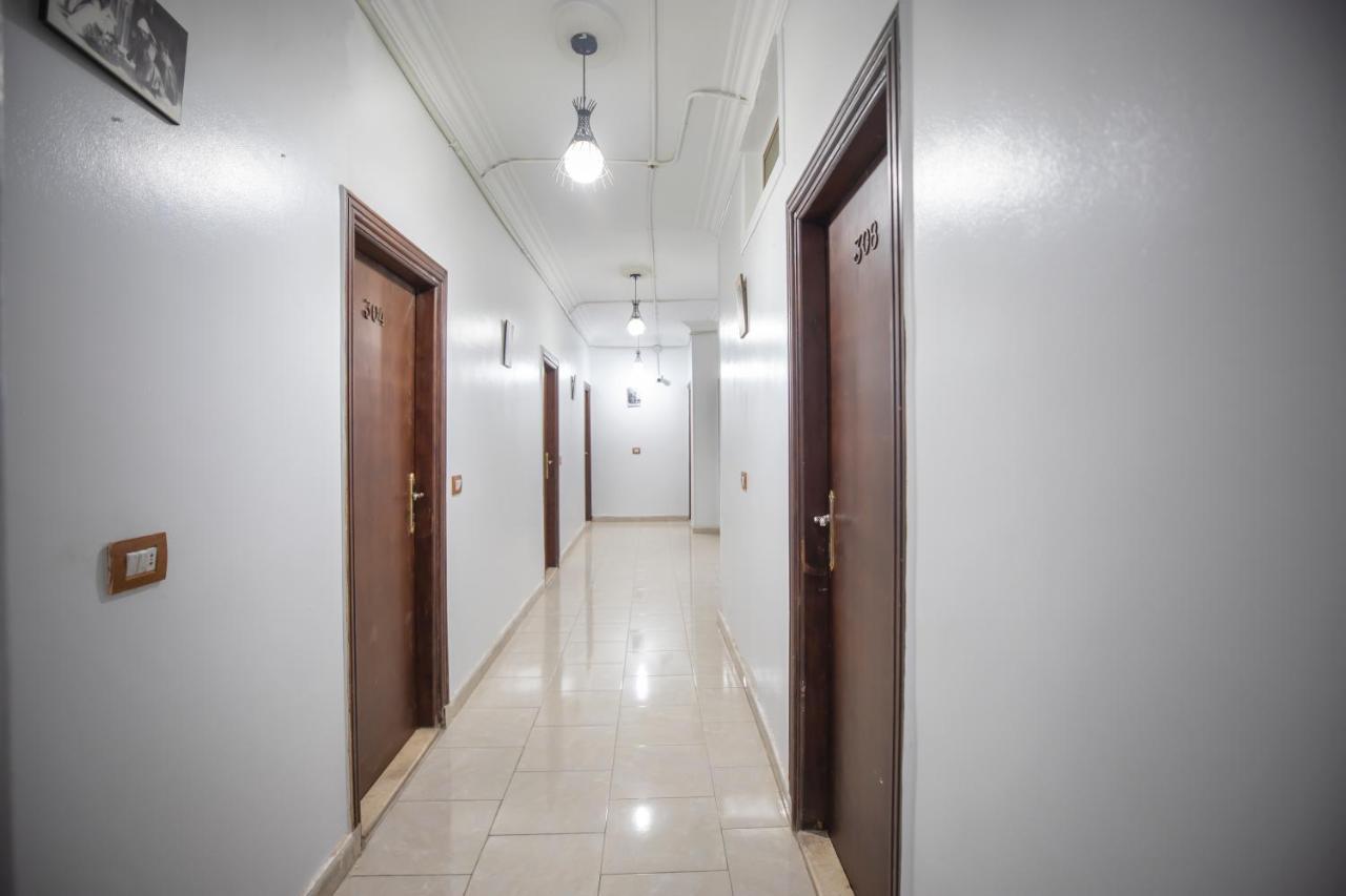 Pyramids Inn Hotel Kafrat al Jabal Bagian luar foto